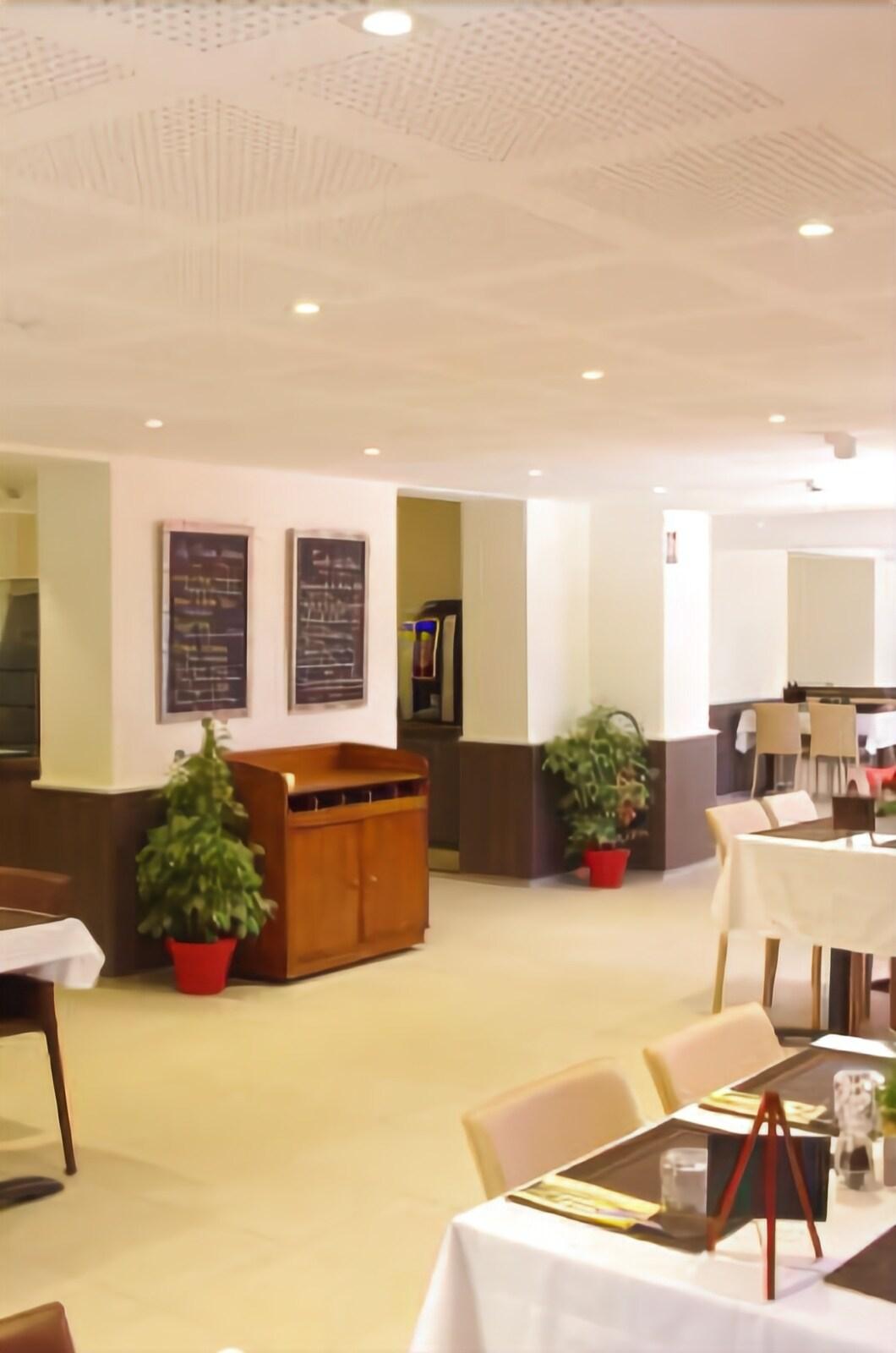 La Tour Carree - Grasse Sud Hotel Peymeinade ภายนอก รูปภาพ