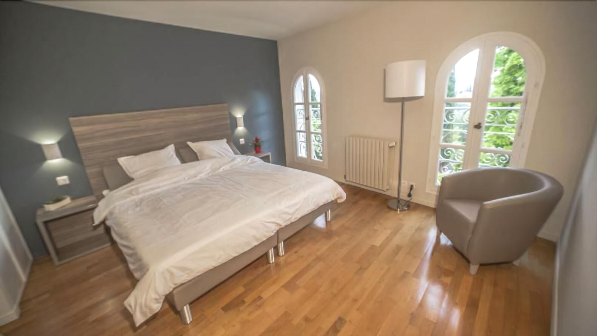 La Tour Carree - Grasse Sud Hotel Peymeinade ภายนอก รูปภาพ
