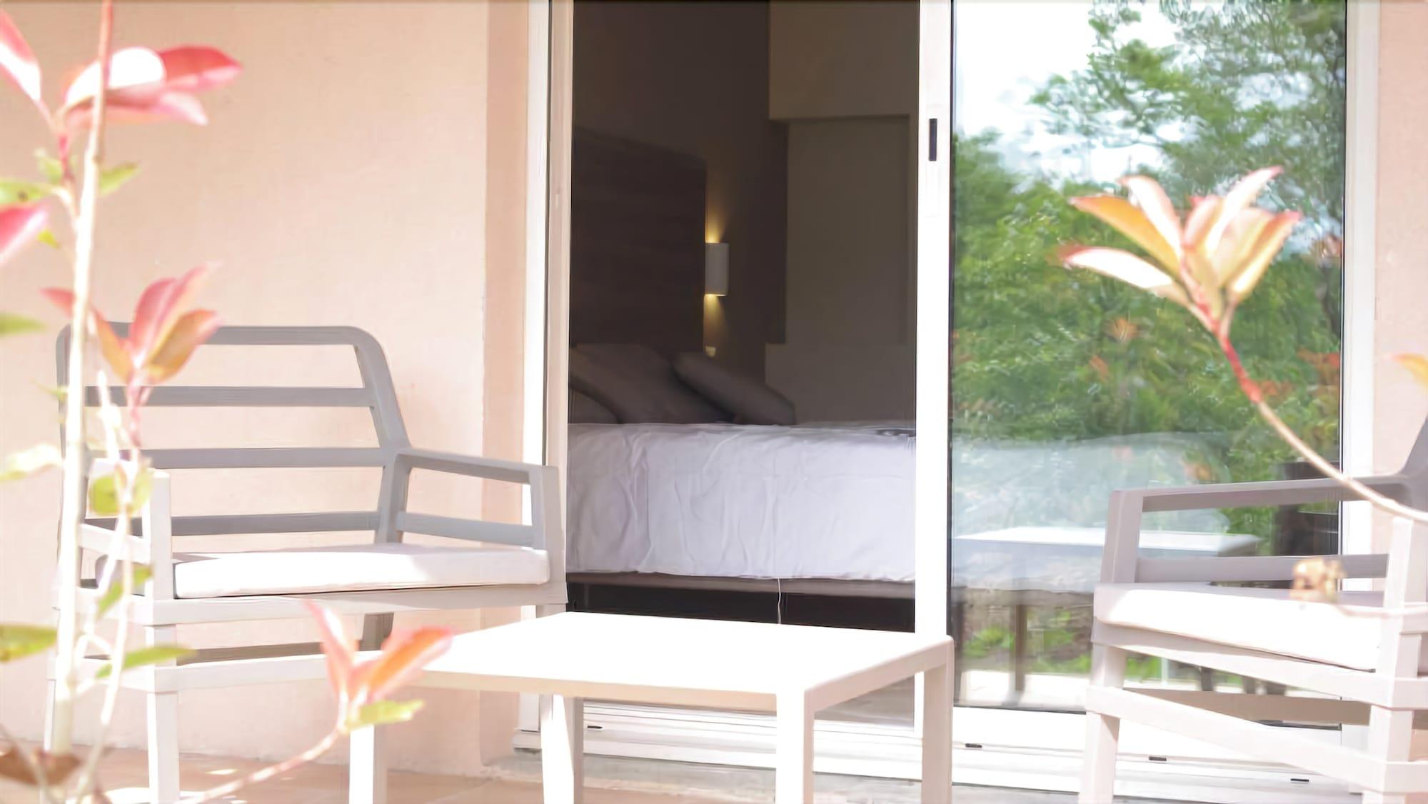 La Tour Carree - Grasse Sud Hotel Peymeinade ภายนอก รูปภาพ
