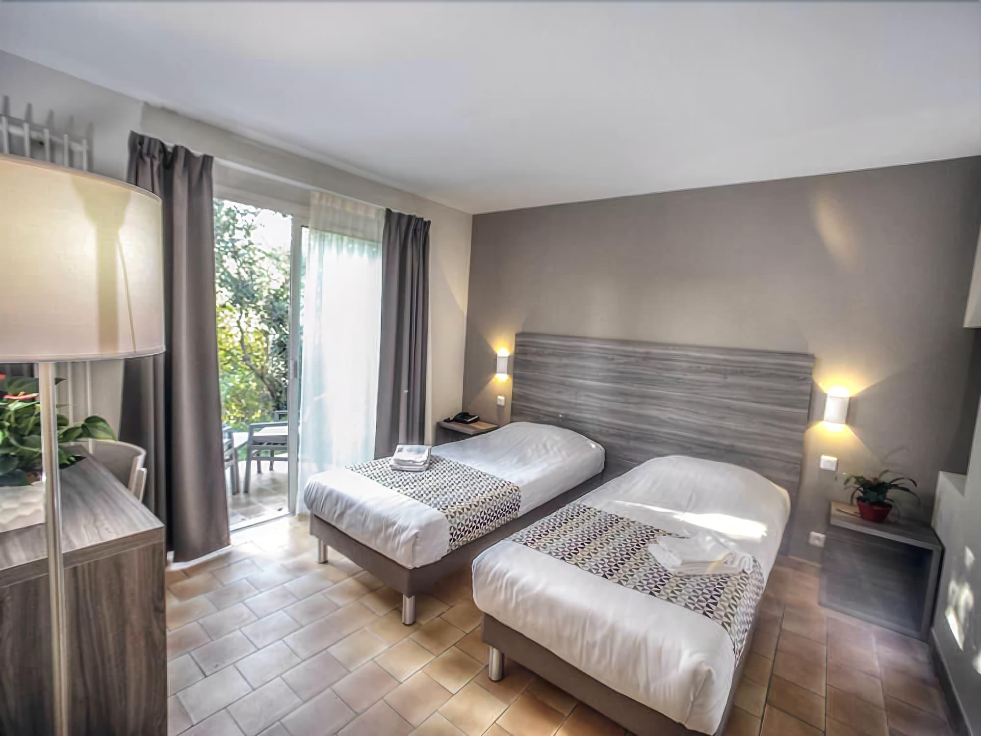 La Tour Carree - Grasse Sud Hotel Peymeinade ภายนอก รูปภาพ
