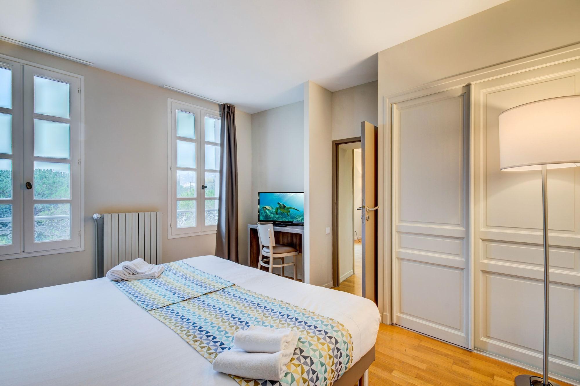 La Tour Carree - Grasse Sud Hotel Peymeinade ภายนอก รูปภาพ